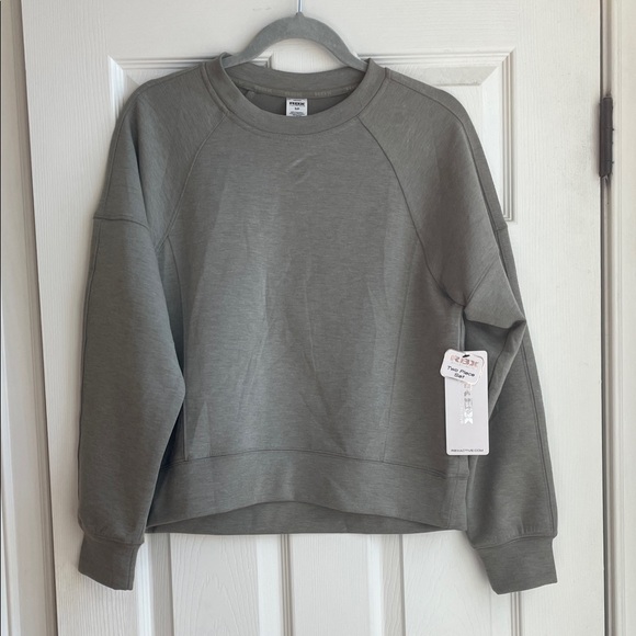 RBX Tops - RBX Olive Performance Crew Sweatshirt S NWT